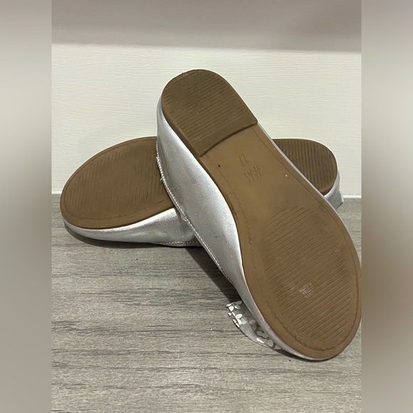 EUC girls ballet flats with bow. Toddler size 10 T - Picture 2 of 5